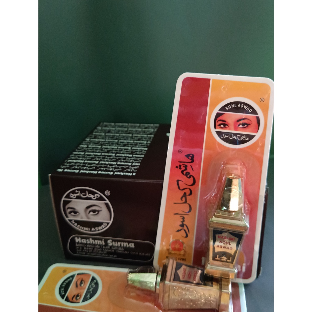 Celak Kajal Hashmi Model Piala