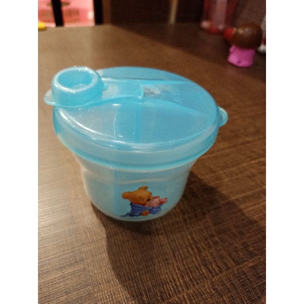Tempat susu bayi