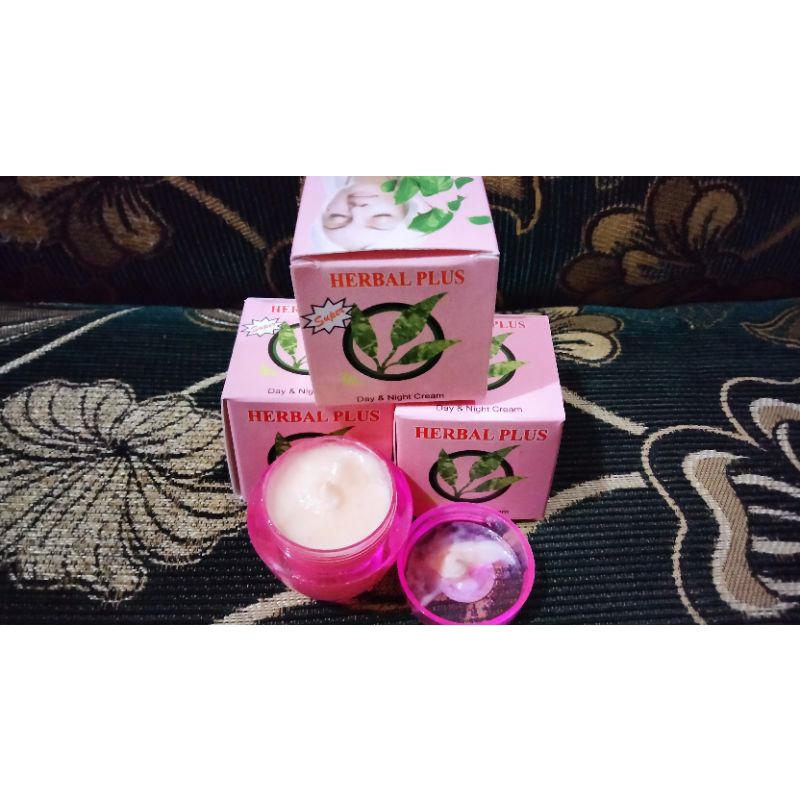CREM Herbal PLUS SUPER// holo 3