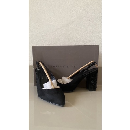 charles n keith black heels