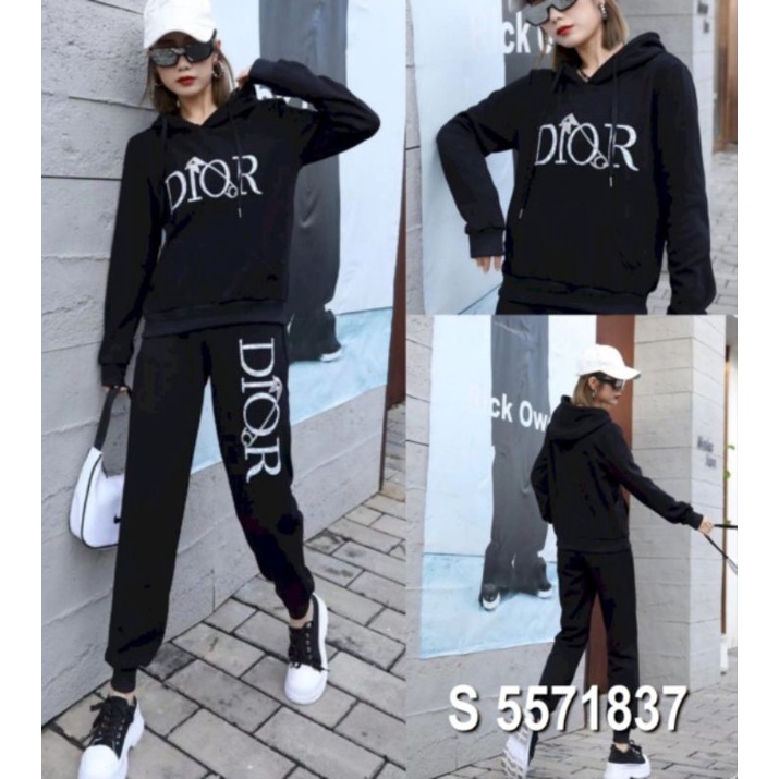 ONE SET wanita