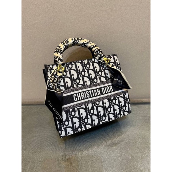 Tote selempang dori