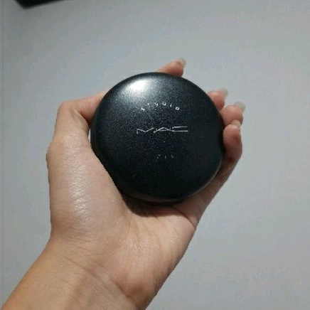 MAC Studio Fix Powder Plus Foundation - NC 20 NO BOX