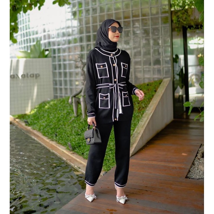 ISH JOANA SET BLACK