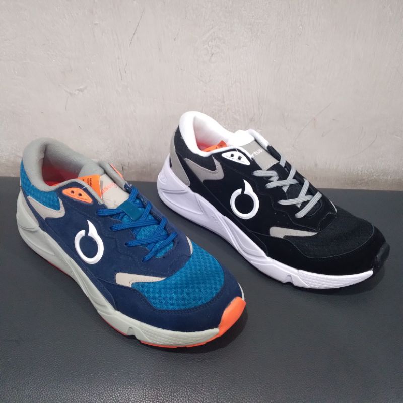 Ortuseight Sepatu Running Revive