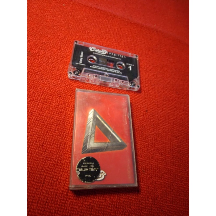 Cokelat - Segitiga (kaset pita)
