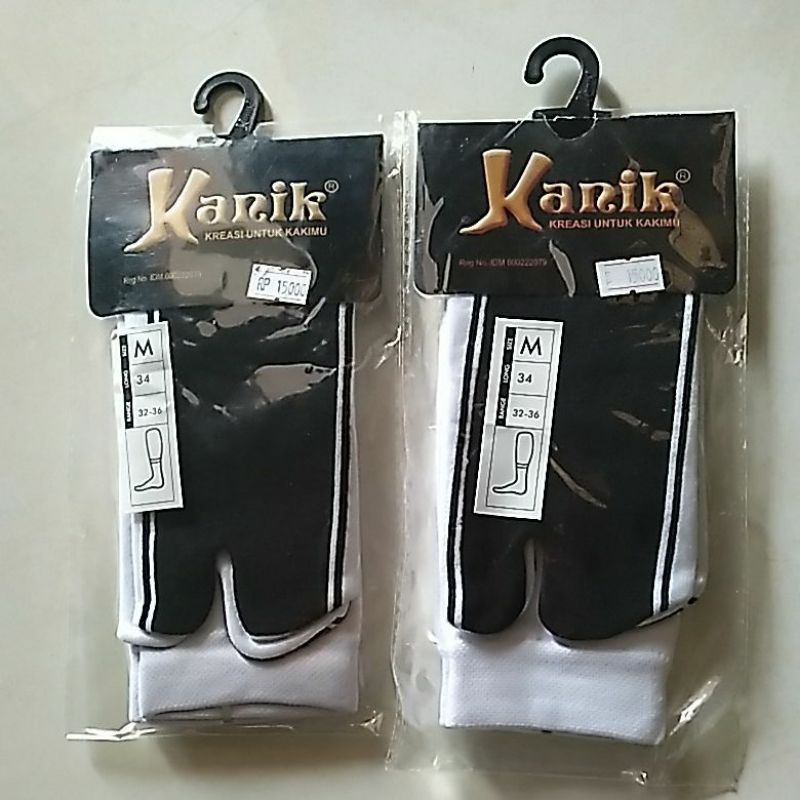 Kaos Kaki kanik