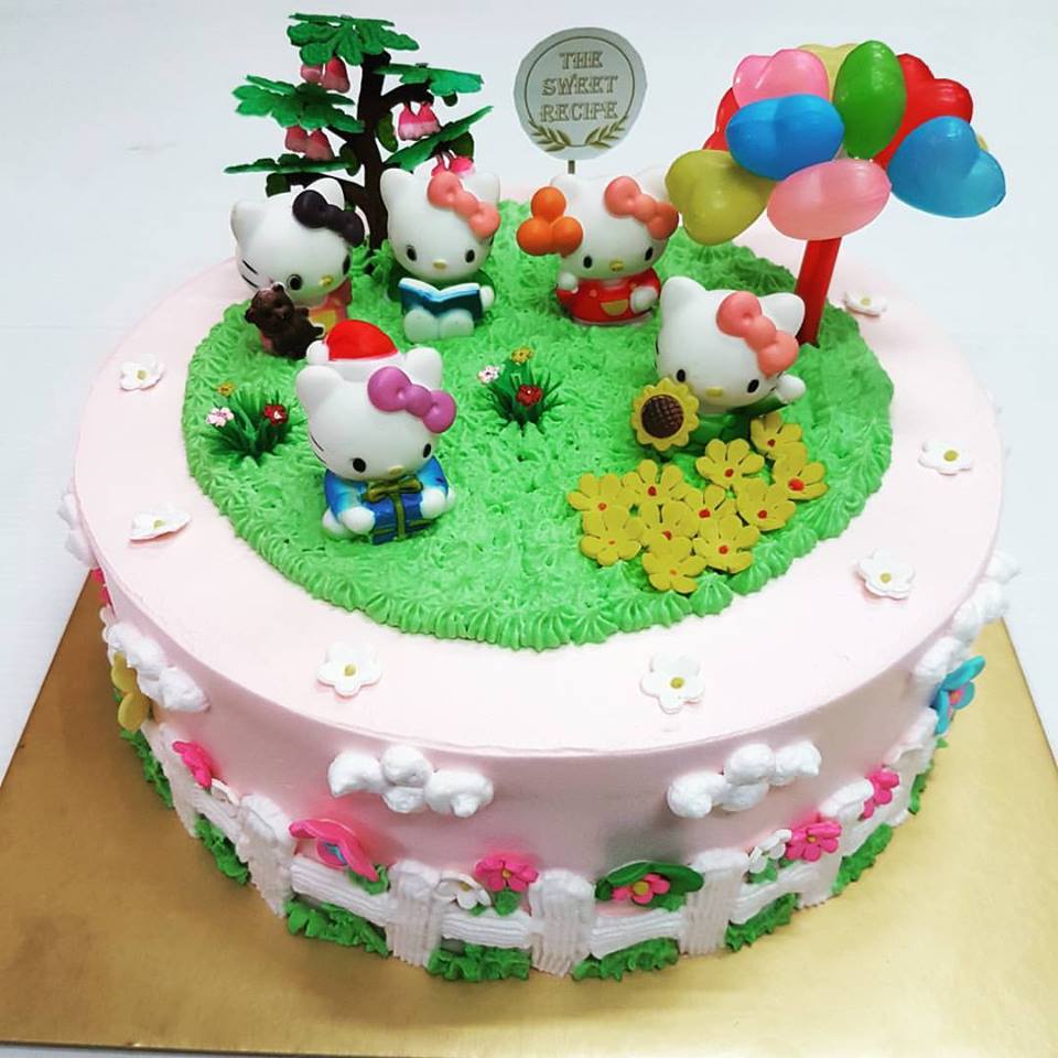 Kue Hello Kitty Garden