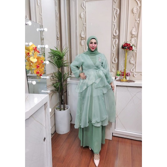 Aruma Set Dress