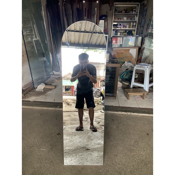 MINI STANDING OVAL