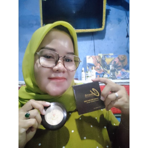 Bedak hydro premium