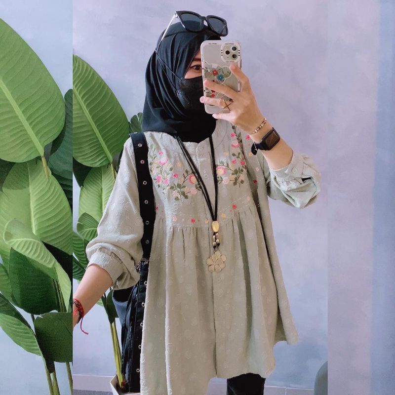 Blouse Wanita Rayna