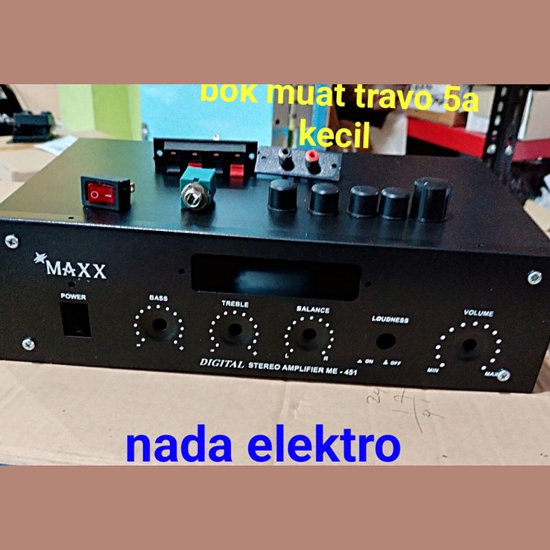 Box ampli +usb 451