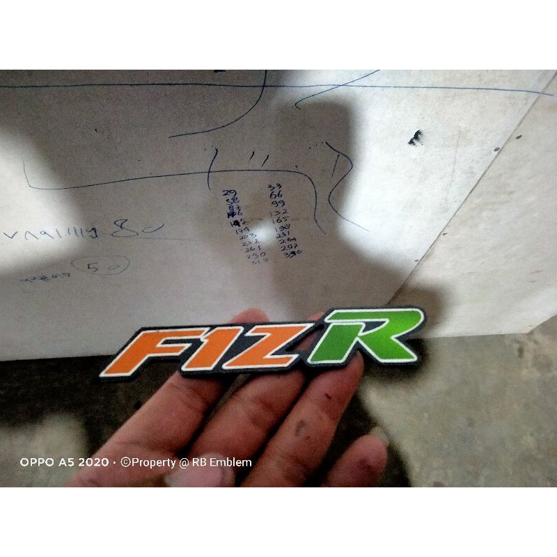 emblem fizr custom
