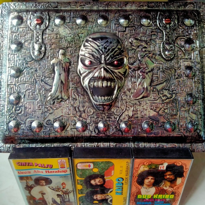 BOXSET IRON MAIDEN EDDIE'S ARCHIEVES