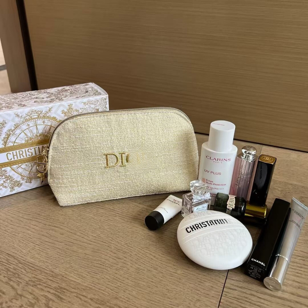 Pouch Kosmetik Gold With Box