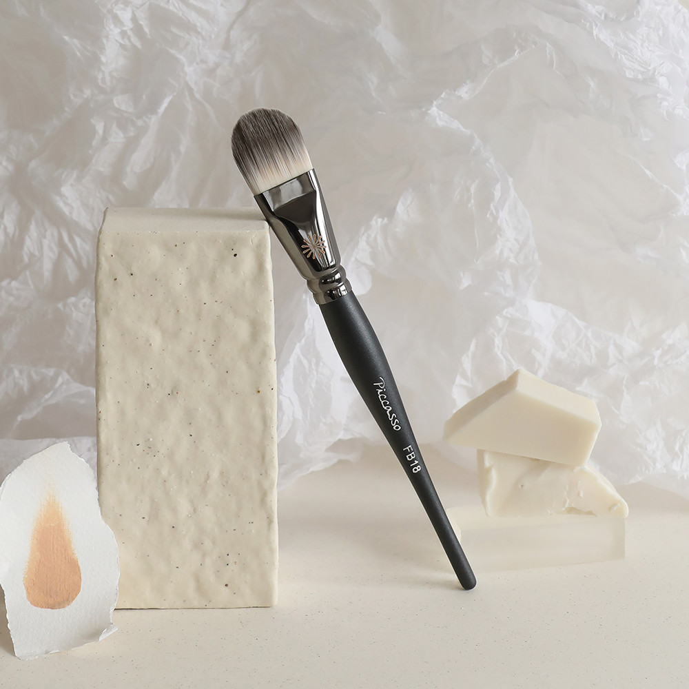 Piccasso - FB18 Foundation - Kuas Foundation Coverage Base Makeup Brush Professional Full Coverage Tool