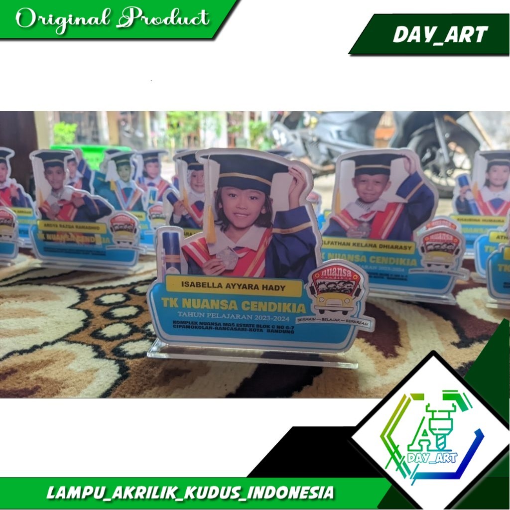 PLAKAT AKRILIK WISUDA
