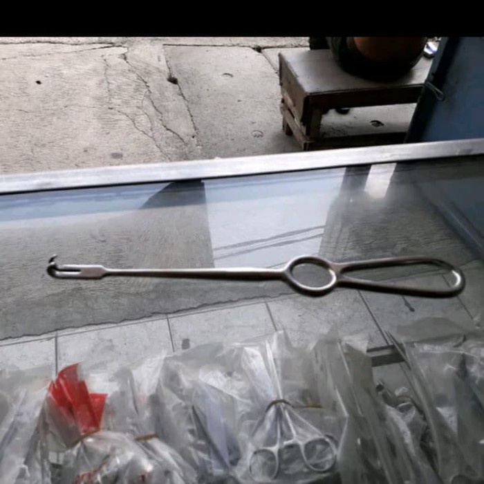 volkmann retractor retraktor volkmann ring handle 2 prong
