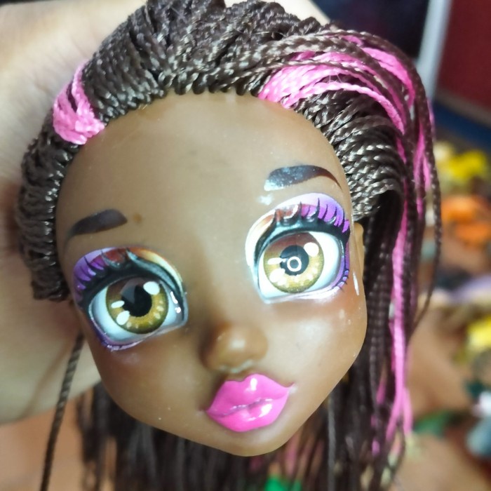 Kepala Boneka Ranbow High Doll