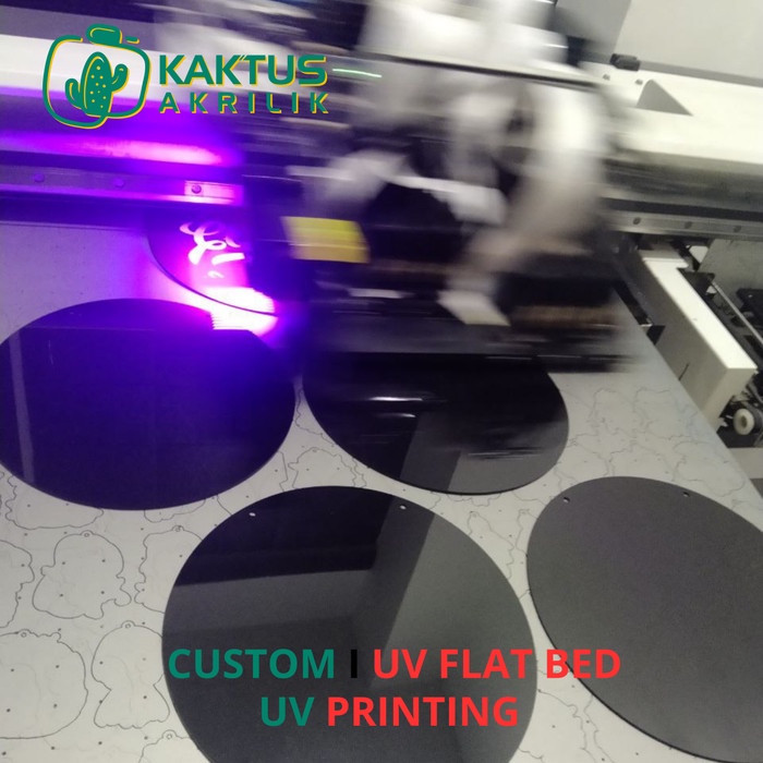 CUSTOM AKRILIK + UV FLAT BED