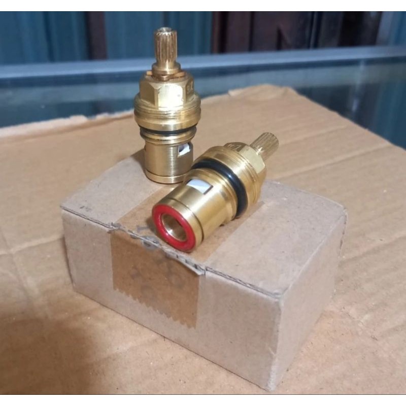 Spindle Kran Toto Cramic (Baru)