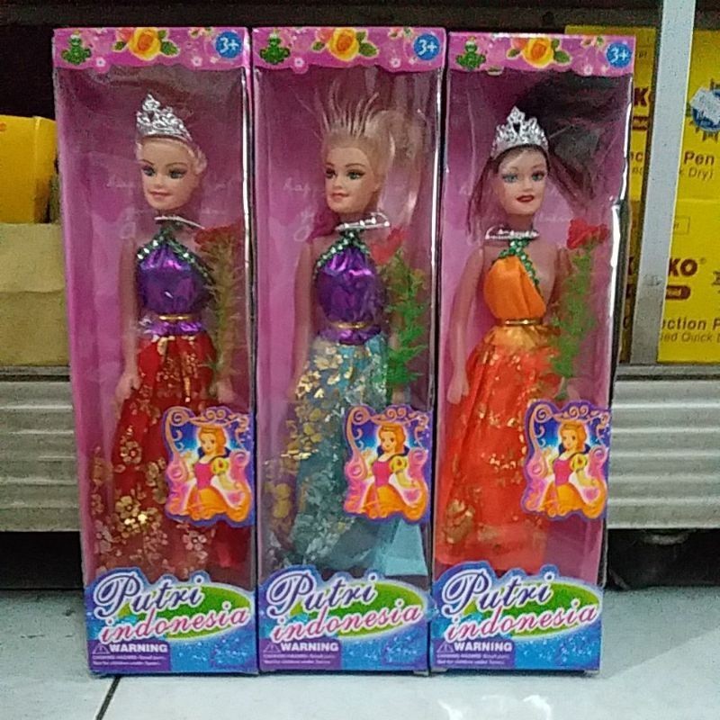 Boneka putri indonesia