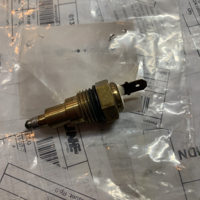 Switch swith temperatur LANCER SL 1985 BARU