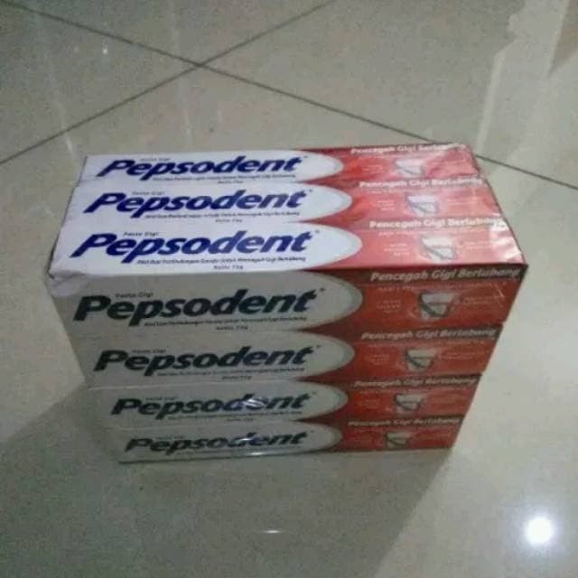 Pepsodent 75gr pak isi 12