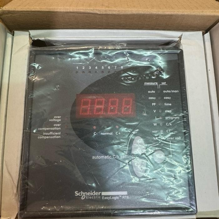 Regulator Schneider 8 Step RT8 PFC Controller Schneider 51209