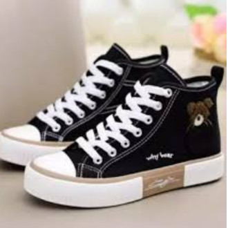 Sepatu Boneka Lucu