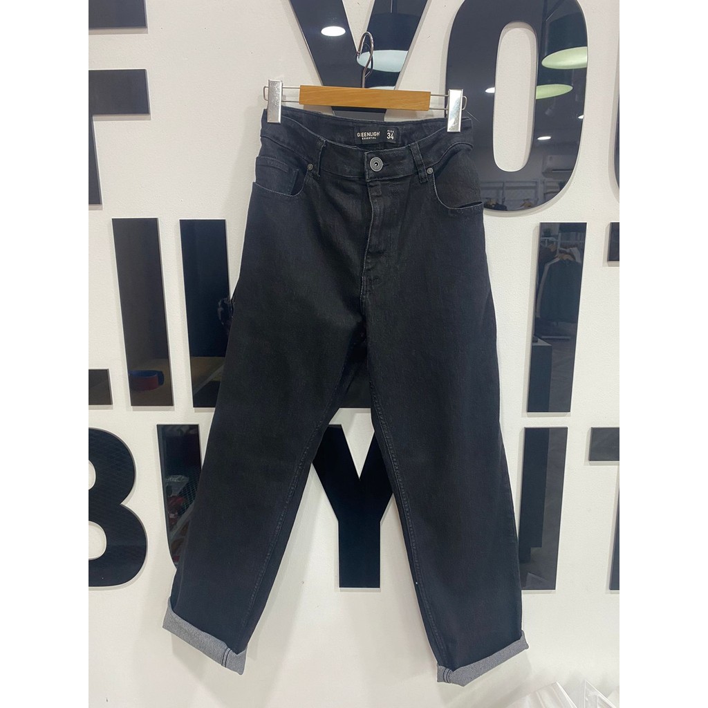 GL ESSENTIAL CELANA PRIA 302251