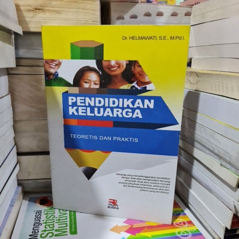 Pendidikan keluarga by Dr Helmawati
