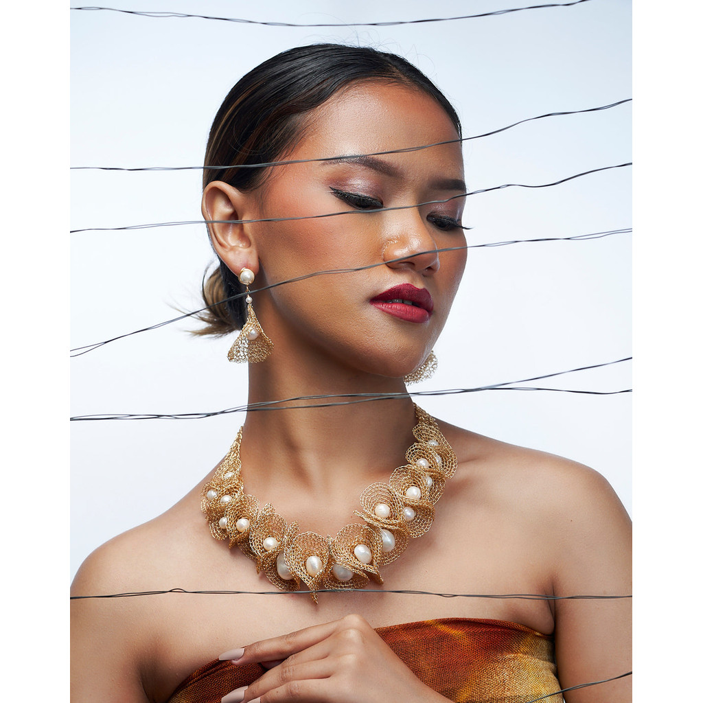 Elara Gold Necklace