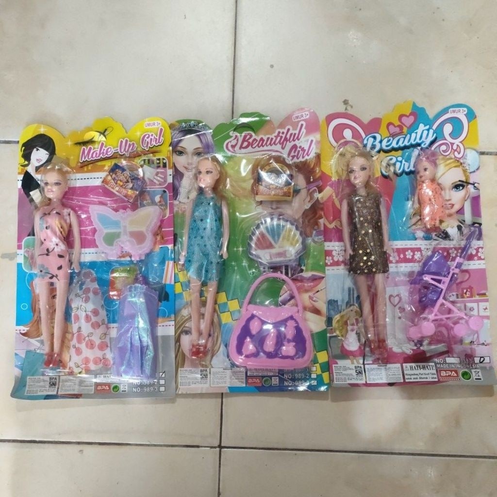 Mainan Barbie Pita