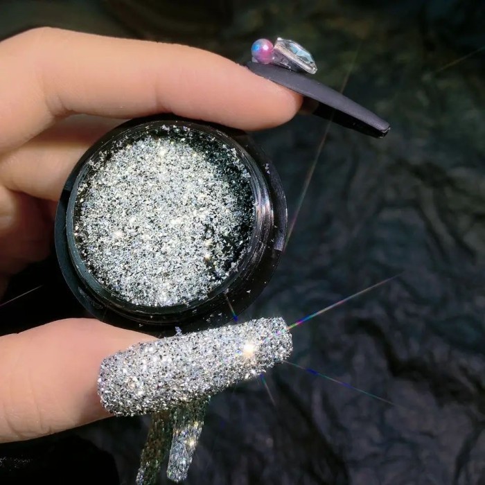 CRYSTAL PIXIE SILVER SUPER SHINY / Dekorasi Crystal Pixie Premium Cut