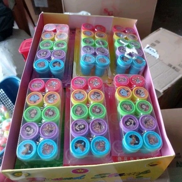 mainan stempel 2 isi 10