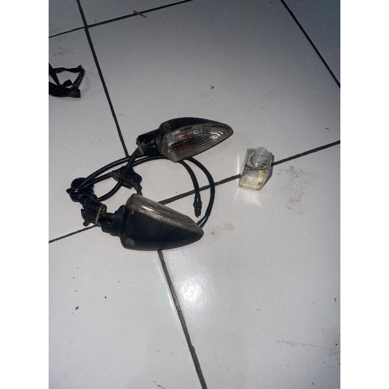 lampu sein vixion cbr 150