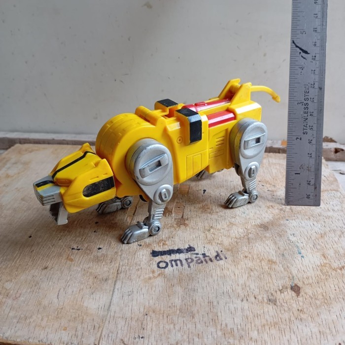 MAINAN mainan part kaki robot voltron