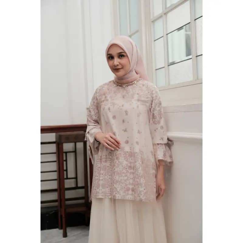 Lonila Jeehan Blouse