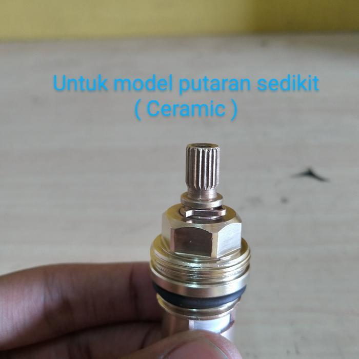 Sperpat Kran TOTO