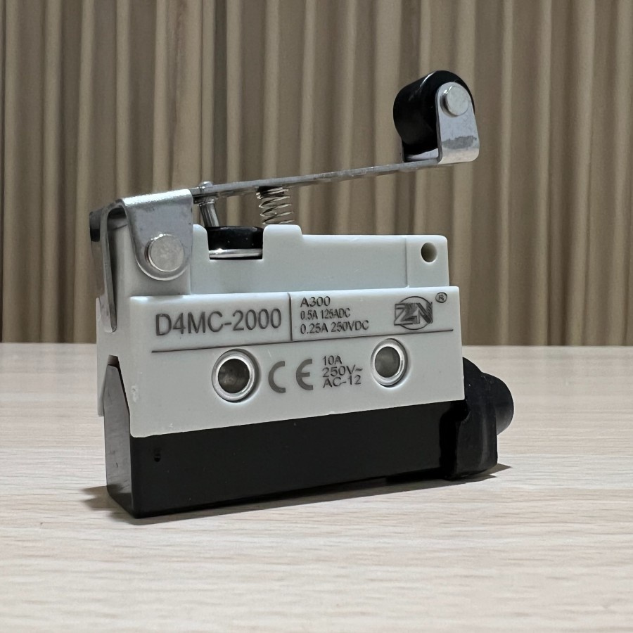 MICRO SWITCH LIMIT PLAT PANJANG RODA MICROSWITCH ZN D4MC-2000