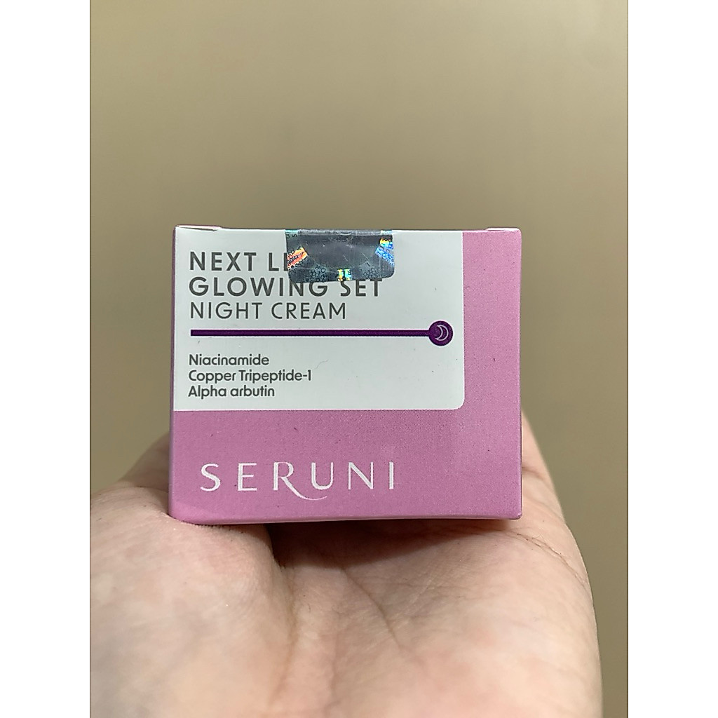 seruni glowing night