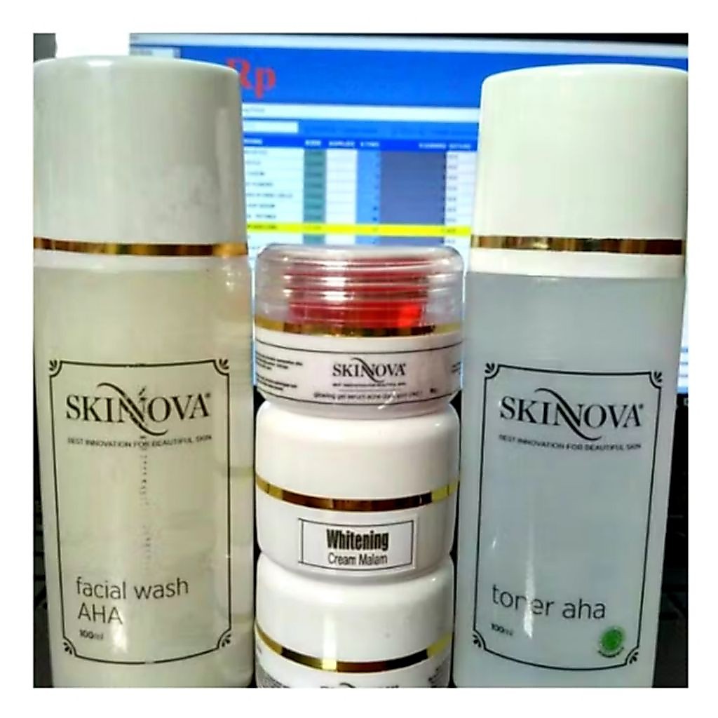 PAKET WHITE GLOWING ACNE SKINNOVA