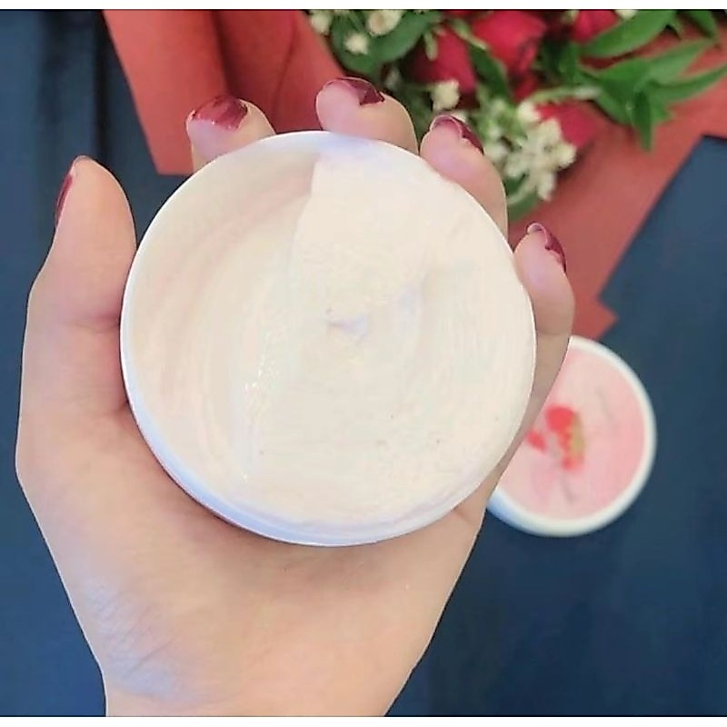 Strawberry Milky Scrub Beauthinc