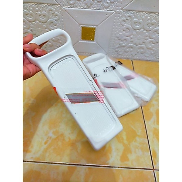 speedy mando frame tupperware