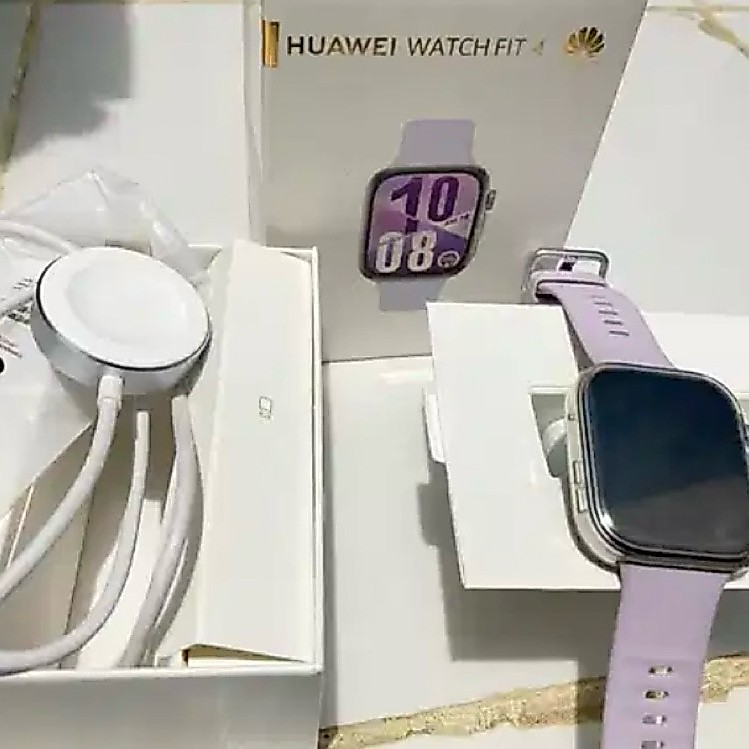 HUAWEI SMARTWATCH FIT 4