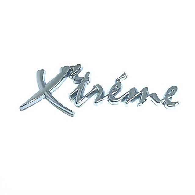 Emblem tulisan Xtreme