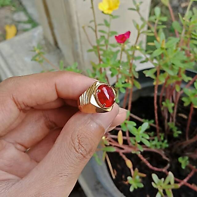 Cincin segi empat