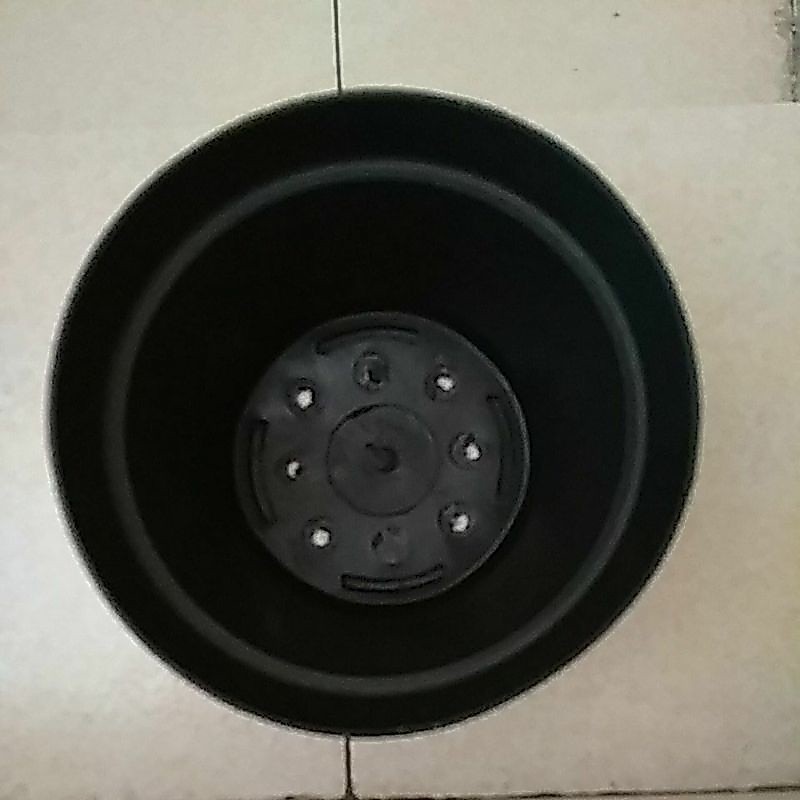 Pot Bunga JT Plast 20 hitam